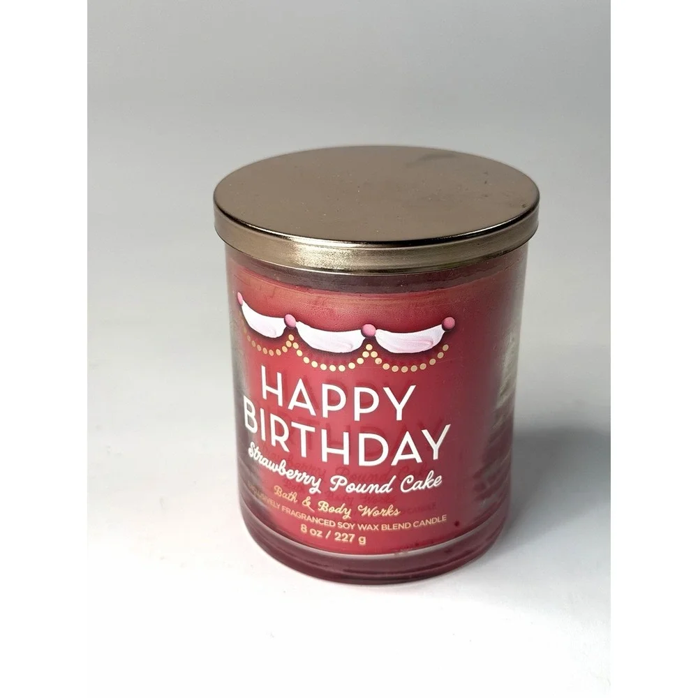 Bath & Body Works Single Wick Candle HAPPY BIRTHDAY Strawberry Pound Cake
